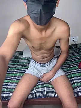 Snapshot of Sonu332002 chatting on 15, 5, 2026 Sonu332002 online show from 15, 5, 2026
