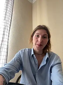 Snapshot of _Crystal_2 chatting on 6, 2, 2026 Crystal 2 online show from 6, 2, 2026