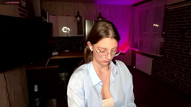 Snapshot of ChrisAmott chatting on 27, 3, 2026 ChrisAmott online show from 27, 3, 2026