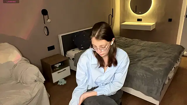 Snapshot of ChrisAmott chatting on 8, 4, 2026 ChrisAmott online show from 8, 4, 2026