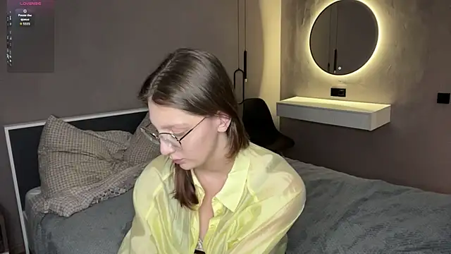 Snapshot of ChrisAmott chatting on 10, 4, 2026 ChrisAmott online show from 10, 4, 2026