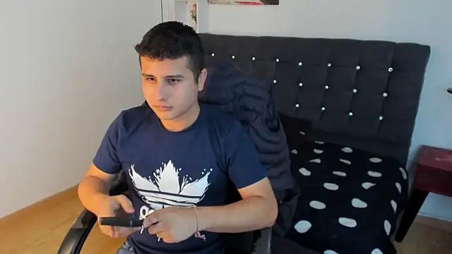 Jasper Cris  online show from 12, 1, 2026