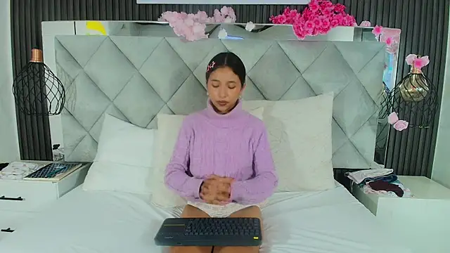Real virgin Pussy online show from 29, 5, 2026
