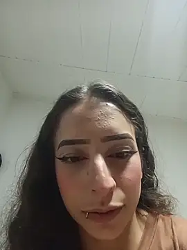 AlexxaAndRileyy online show from 13, 4, 2026