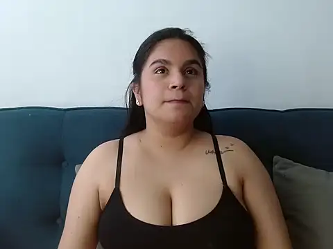 Snapshot of maite_saens1 chatting on 6, 5, 2026 maite saens1 online show from 6, 5, 2026