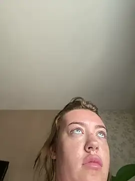 Princess-ivyxoxo online show from 27, 5, 2026