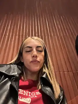 Paulinaa bella online show from 10, 4, 2026