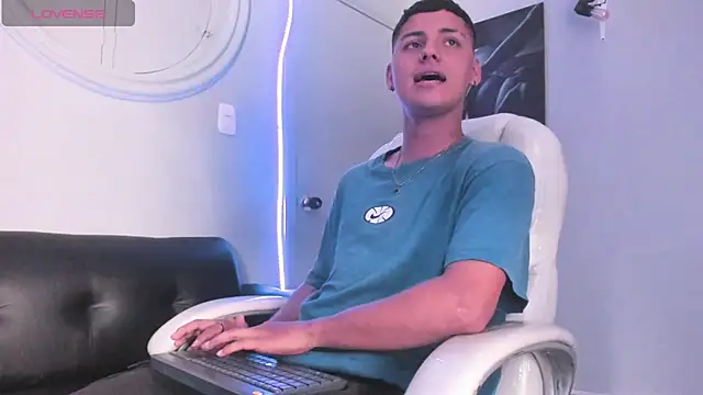 Snapshot of Liam9_ chatting on 18, 1, 2026 Liam9 online show from 18, 1, 2026