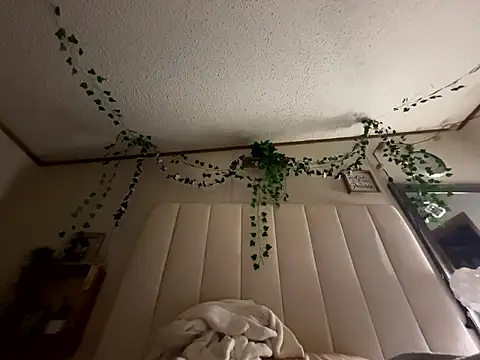 Snapshot of Edd2155ggt chatting on 13, 1, 2026 Edd2155ggt online show from 13, 1, 2026