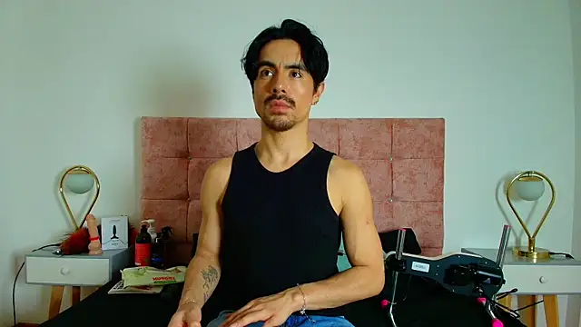 Ethan Briggs  online show from 7, 5, 2026