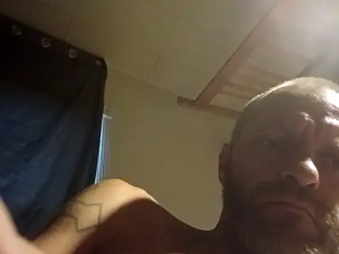 Snapshot of sterng6969 chatting on 6, 5, 2026 sterng6969 online show from 6, 5, 2026