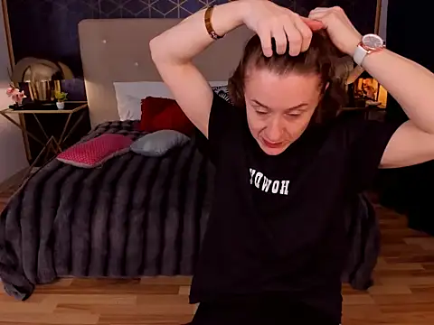 GingerWixxx online show from 3, 2, 2026