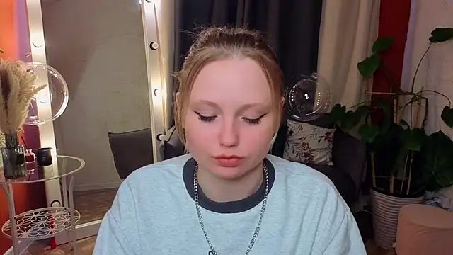 Snapshot of Sweet_M1la chatting on 25, 2, 2026 Sweet M1la online show from 25, 2, 2026