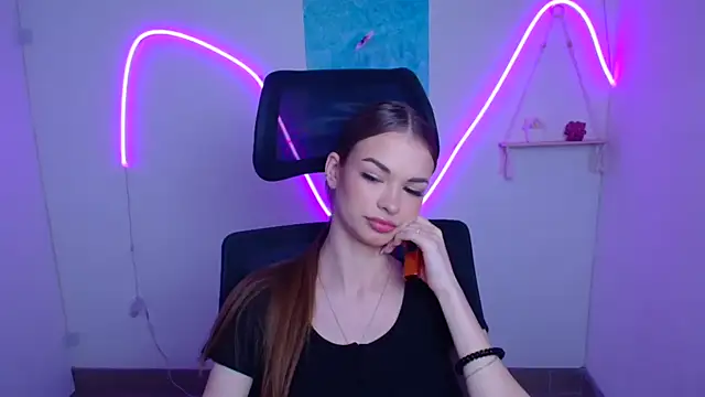 Lina Loveuu online show from 14, 5, 2026