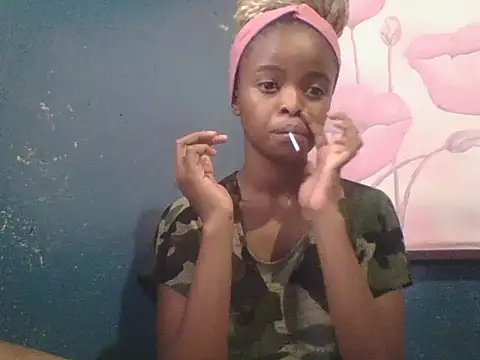 petitemew online show from 25, 3, 2026