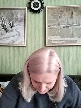 NyushaLollipop online show from 13, 2, 2026