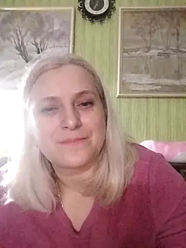 NyushaLollipop online show from 8, 3, 2026