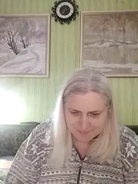 NyushaLollipop online show from 17, 4, 2026