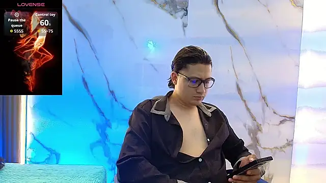 Snapshot of Danner_Alaia chatting on 10, 2, 2026 Danner Alaia online show from 10, 2, 2026