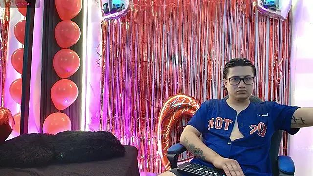 Snapshot of Danner_Alaia chatting on 13, 2, 2026 Danner Alaia online show from 13, 2, 2026