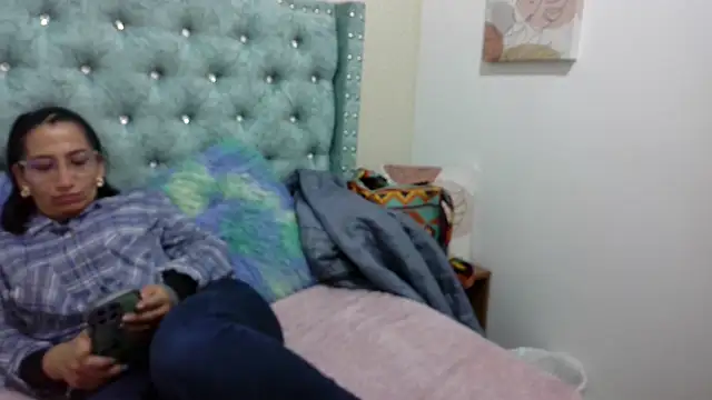 LiloEvelyne online show from 14, 1, 2026