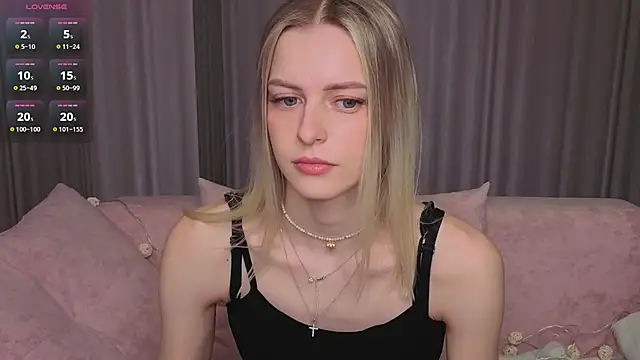 kittie like18 online show from 25, 3, 2026