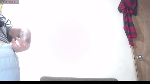 cami  sexy online show from 19, 4, 2026