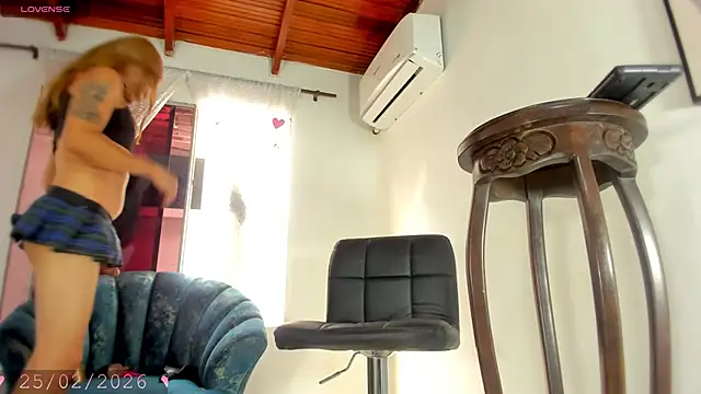 dulce y Jhoselin online show from 25, 2, 2026