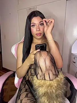 Snapshot of DollCamila chatting on 19, 4, 2026 DollCamila online show from 19, 4, 2026