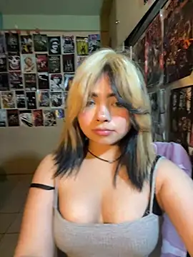 Snapshot of pinkybombon chatting on 5, 2, 2026 pinkybombon online show from 5, 2, 2026