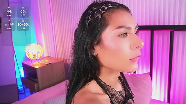 Molly  davis online show from 5, 3, 2026