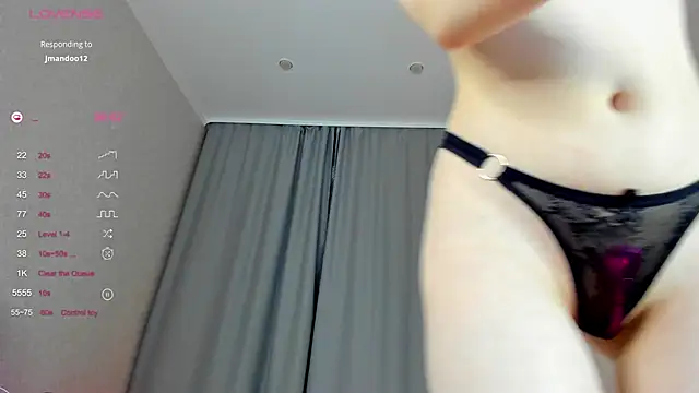 Snapshot of Allettaevee chatting on 19, 2, 2026 Allettaevee online show from 19, 2, 2026