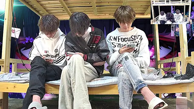 xiaohuangren01 online show from 9, 3, 2026