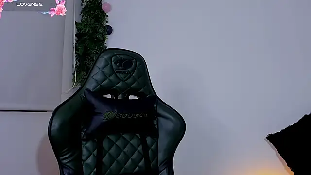 Snapshot of Noaah25_ chatting on 3, 4, 2026 Noaah25 online show from 3, 4, 2026