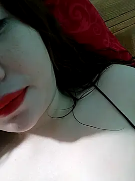 lylinhjim online show from 4, 2, 2026