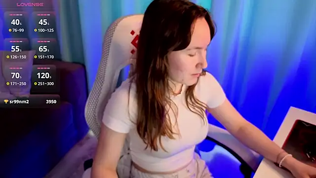 Snapshot of SindieStorm chatting on 9, 4, 2026 SindieStorm online show from 9, 4, 2026