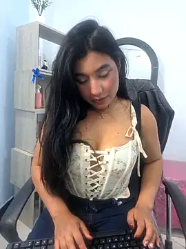 valenlopezz  online show from 14, 5, 2026