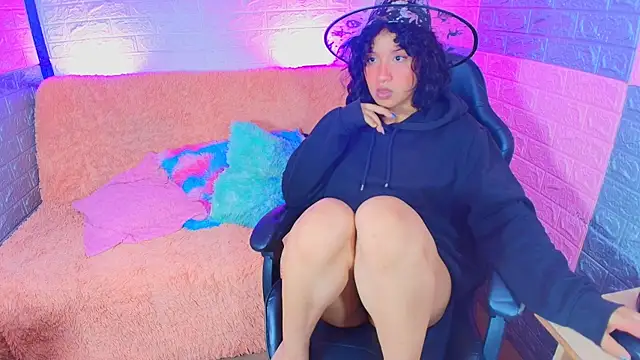 hotcakes uwu online show from 15, 5, 2026