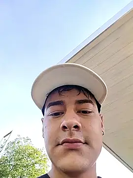 Snapshot of attractive-sexx chatting on 8, 4, 2026 attractive-sexx online show from 8, 4, 2026