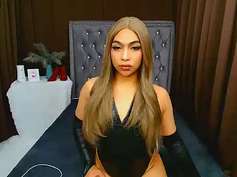 Clea Moore online show from 25, 2, 2026