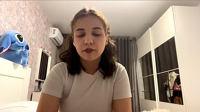 Lunavirexiall online show from 2, 2, 2026