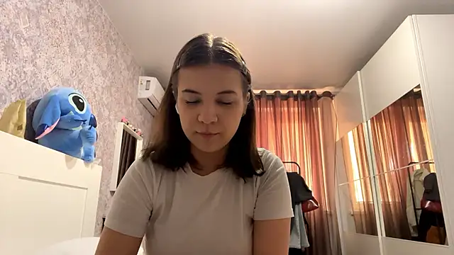 Lunavirexiall online show from 4, 2, 2026