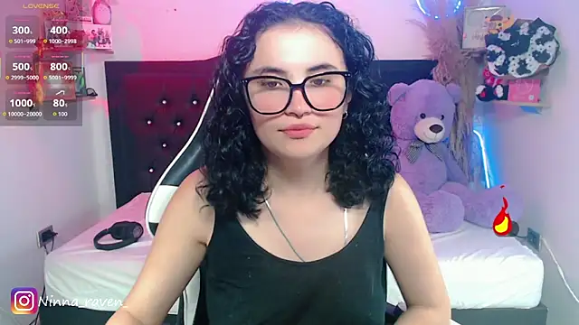 Snapshot of AriaDark chatting on 5, 6, 2026 AriaDark online show from 5, 6, 2026