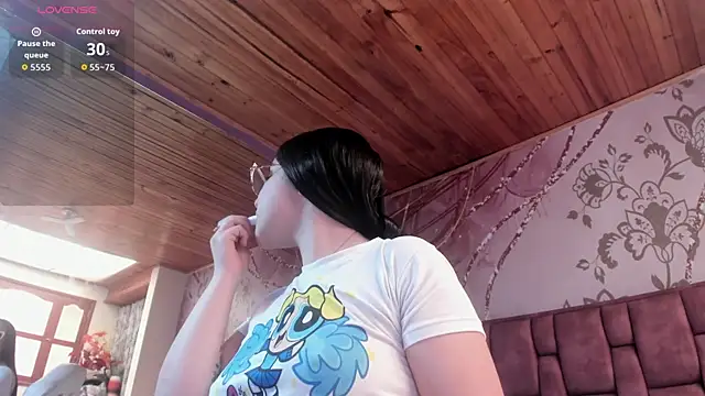 Snapshot of valeri_sotoo chatting on 22, 4, 2026 valeri sotoo online show from 22, 4, 2026