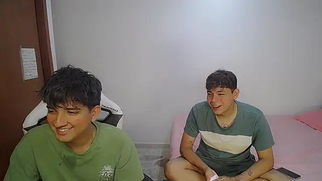 Maxwell boys online show from 2, 3, 2026