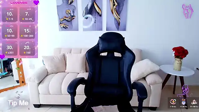 Cristina Ferreir online show from 8, 4, 2026