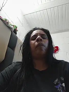 Zeyllyjhonson online show from 8, 5, 2026