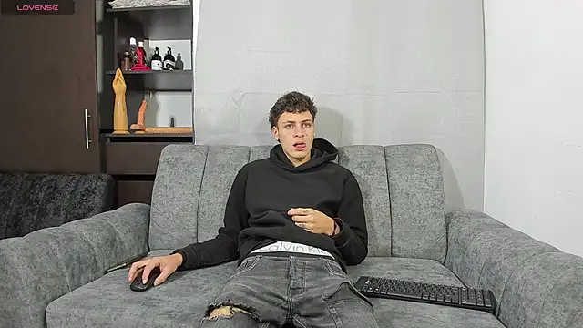 Two sexboys online show from 8, 2, 2026