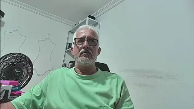 ceniizo1024 online show from 31, 5, 2026