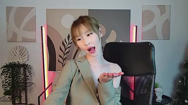 SarahRice online show from 8, 3, 2026